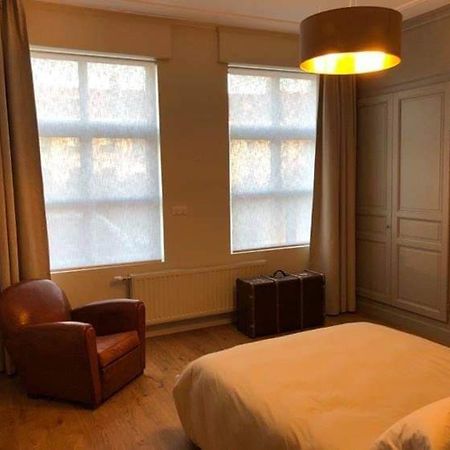 Les chambres Berguoises Chambre Rez-de-chaussée au coeur de Bergues Exterior foto